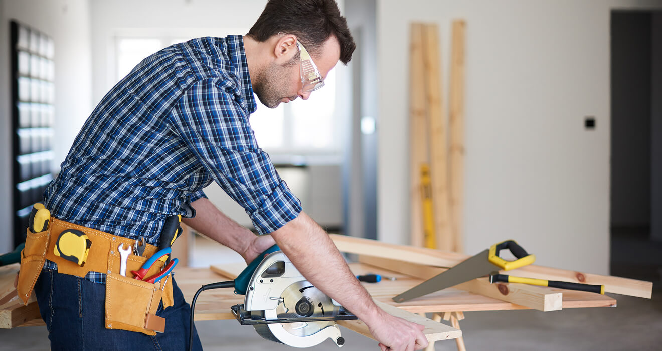 Professional Handyman Tips to Maintain Your House